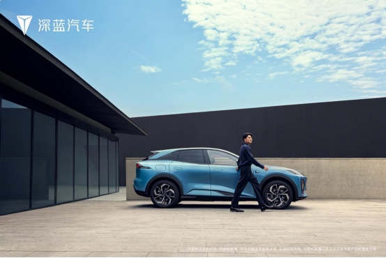 科技新主流suv——深蓝s07正式上市，左手、右手开辟新能源细分新蓝海07258